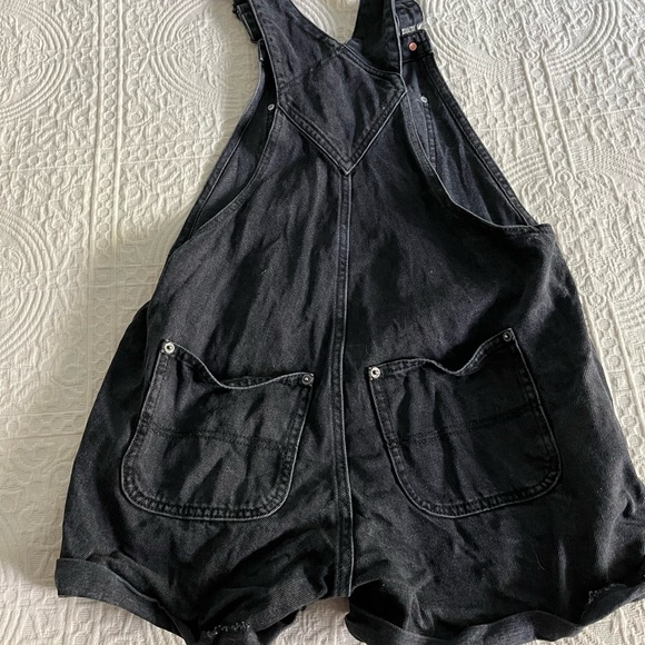 Old Navy Black Jean Short Overalls for Women - Picture 4 of 7